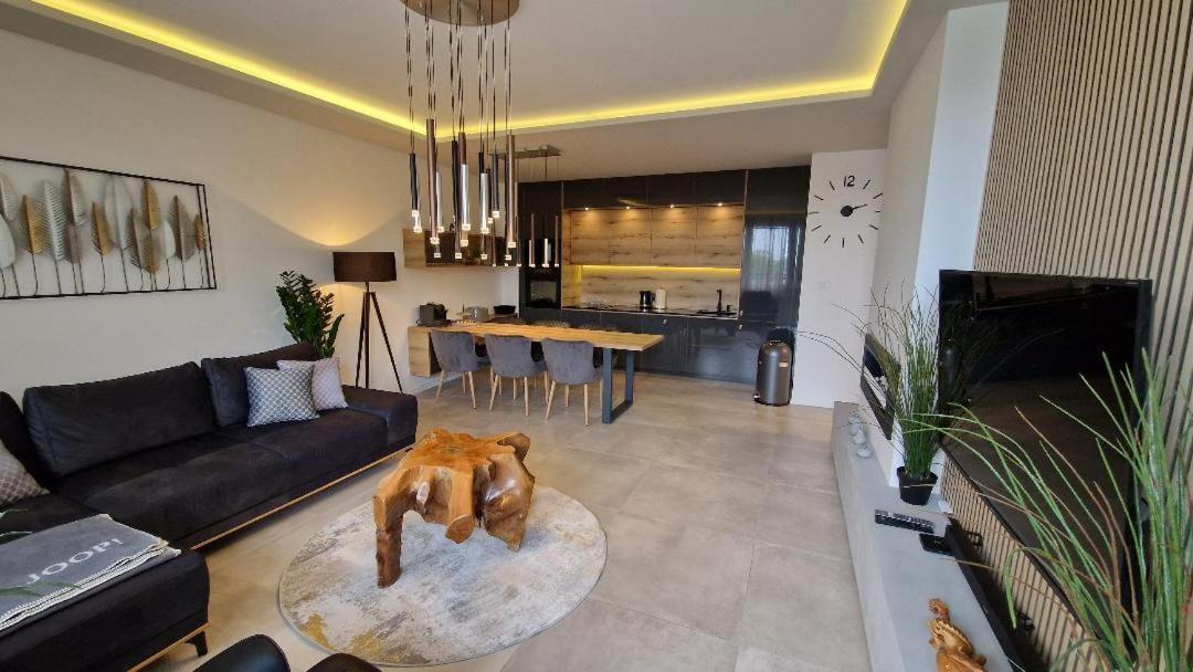 Family Resort Subotica Apartments מראה חיצוני תמונה